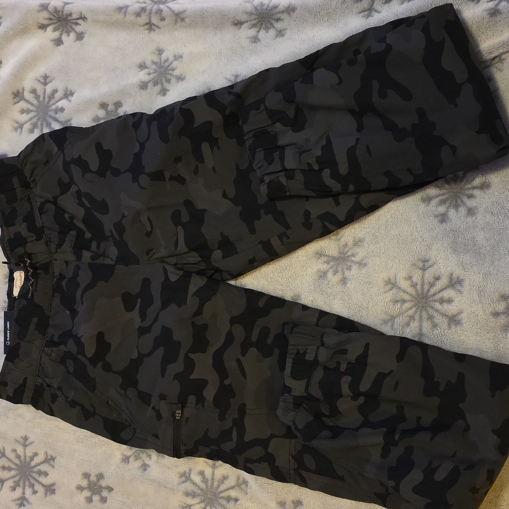 Levi's Kids Camouflage Cargo Pants NEW WITH TAGS